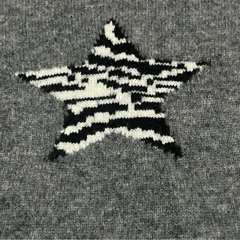 Chelsea & Theodore Cashmere star animal print sweater L - Picture 4 of 9